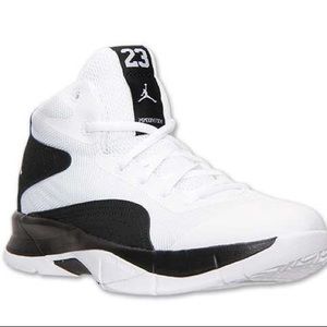 Jordan Court Vision 00 Basketball Shoes